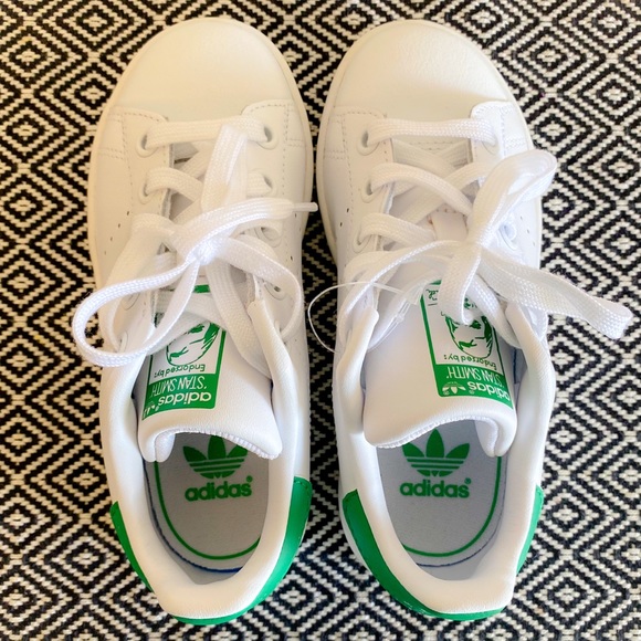 New Adidas Originals - Kid’s Stan Smith Primegreen Sneakers - Picture 2 of 4